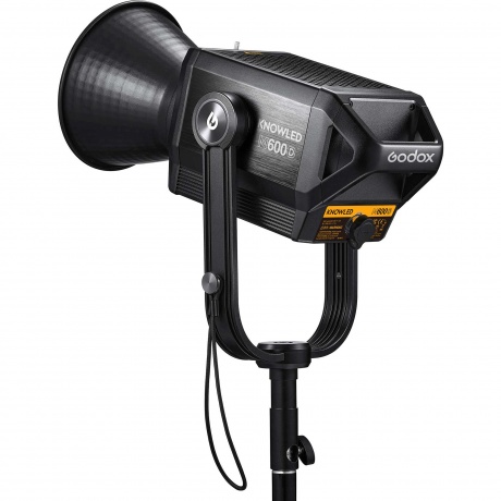 Осветитель светодиодный Godox Knowled M600D студийный - фото 5
