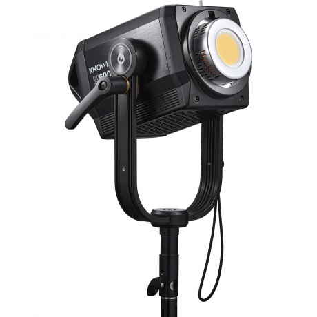 Осветитель светодиодный Godox Knowled M600D студийный - фото 9
