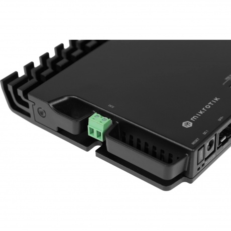 Wi-Fi роутер MikroTik RB5009UG+S+IN - фото 11