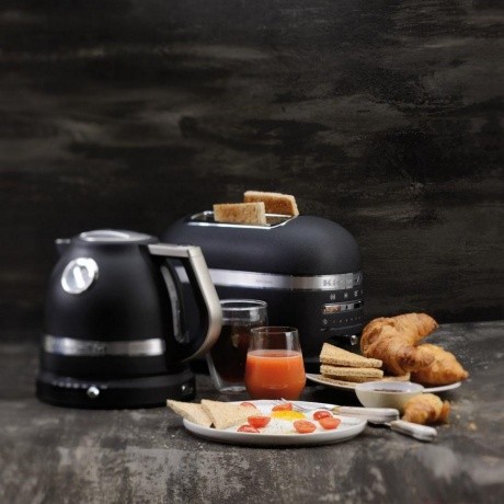 Чайник электрический KitchenAid Artisan 5KEK1522EBK чугун - фото 4