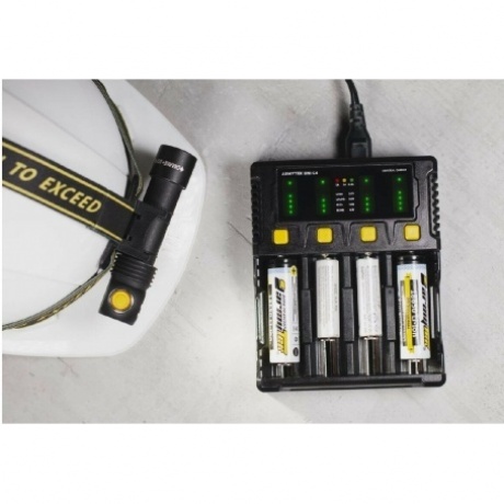 Зарядное устройство Armytek Uni C4 4 канальное - фото 5