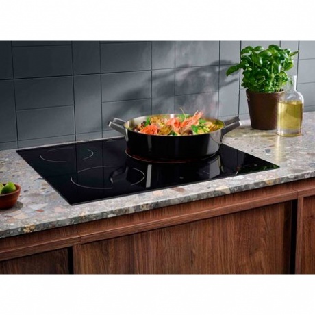 Электрическая варочная панель Electrolux EHF6232FOK Black - фото 6