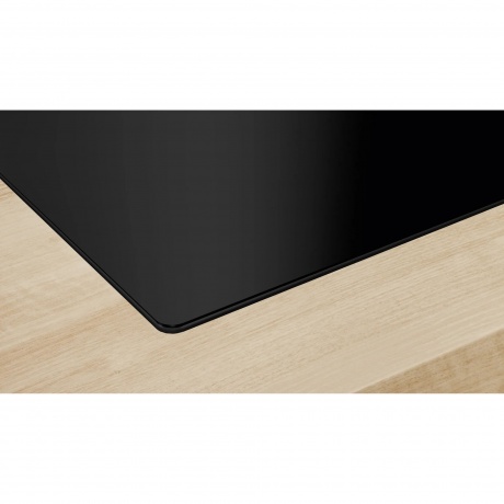 Индукционная варочная панель Bosch PUE611BB6E черная - фото 3