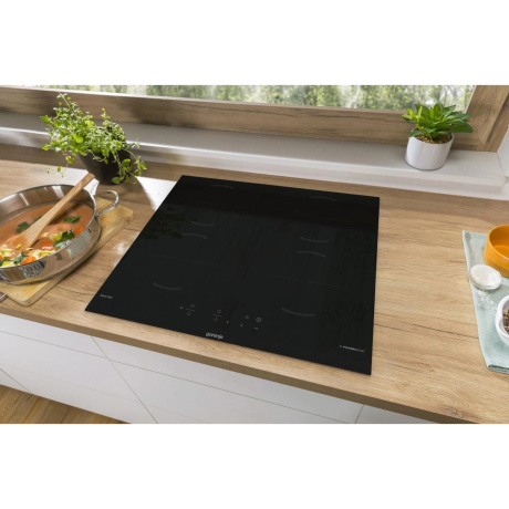 Индукционная варочная поверхность Gorenje GI6401BCE черный - фото 6